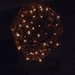 Pilbollen Den flätade pilbollen med ljusslinga